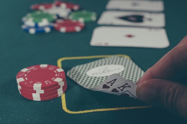 Les avantages du poker en ligne